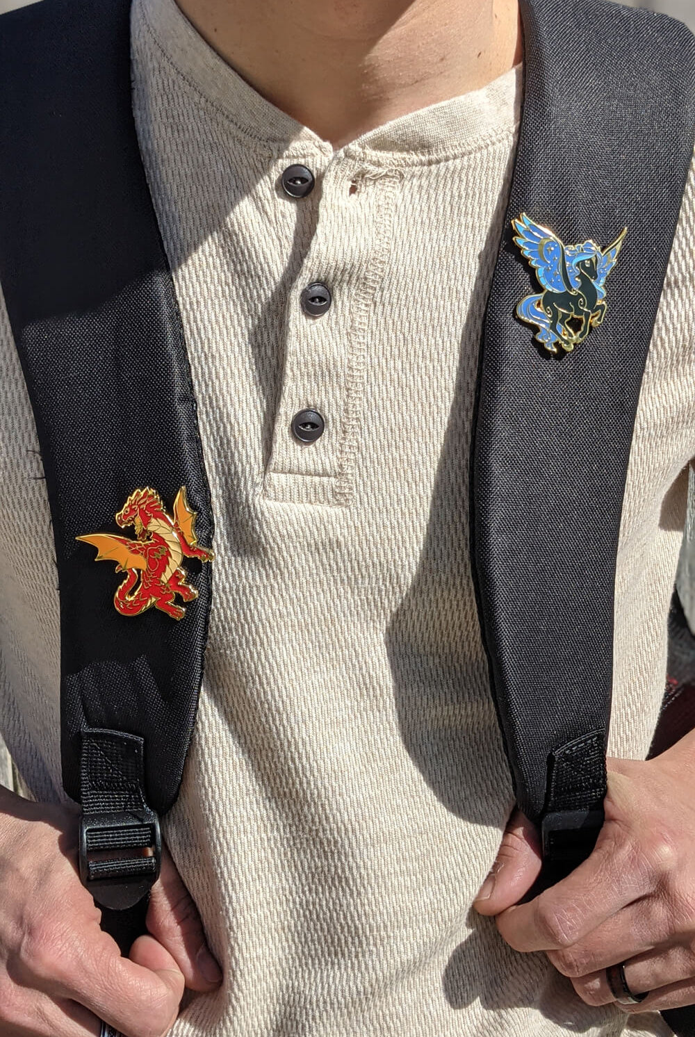 Enamel pins D&D backpack 2