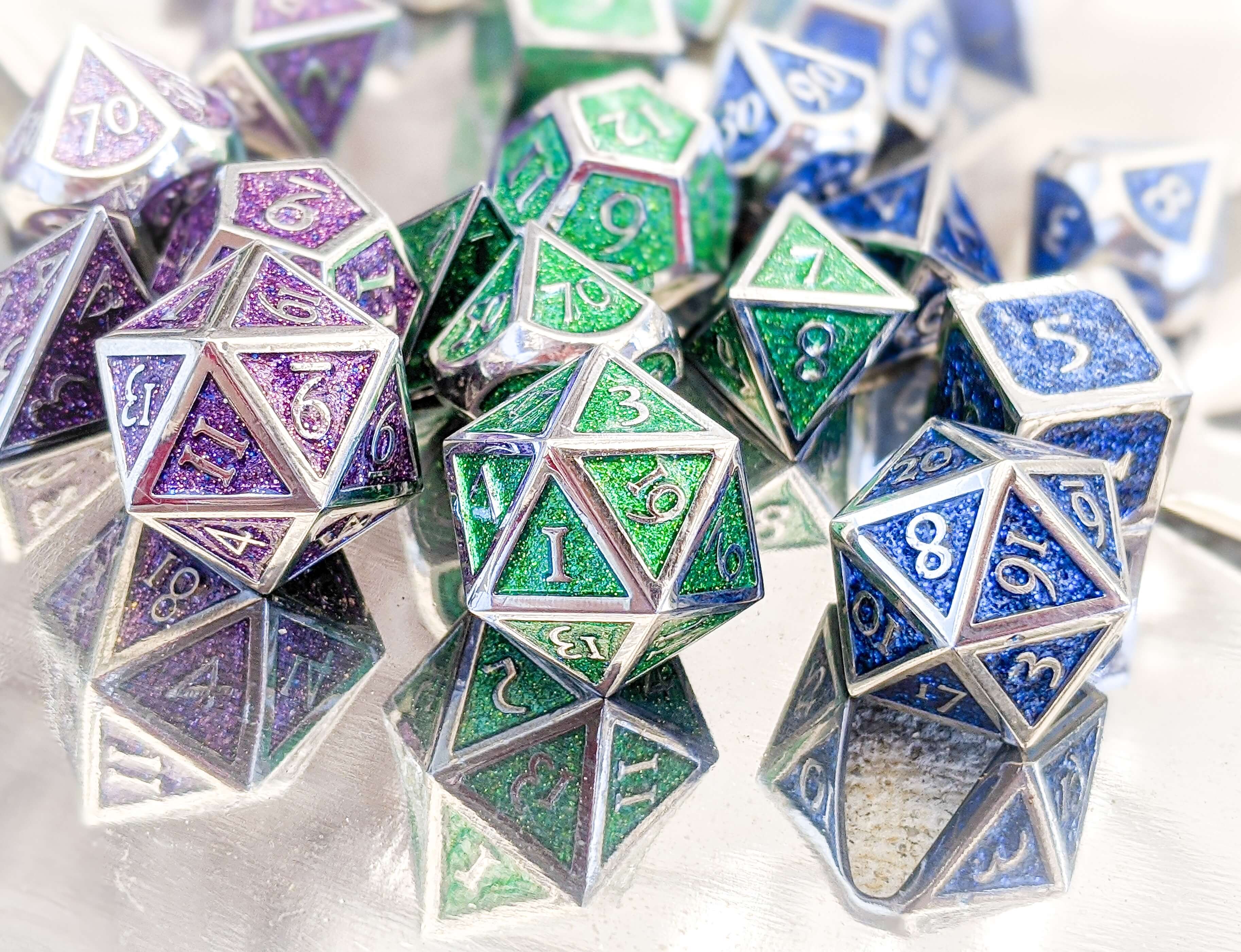 Metal Sparkle Dice