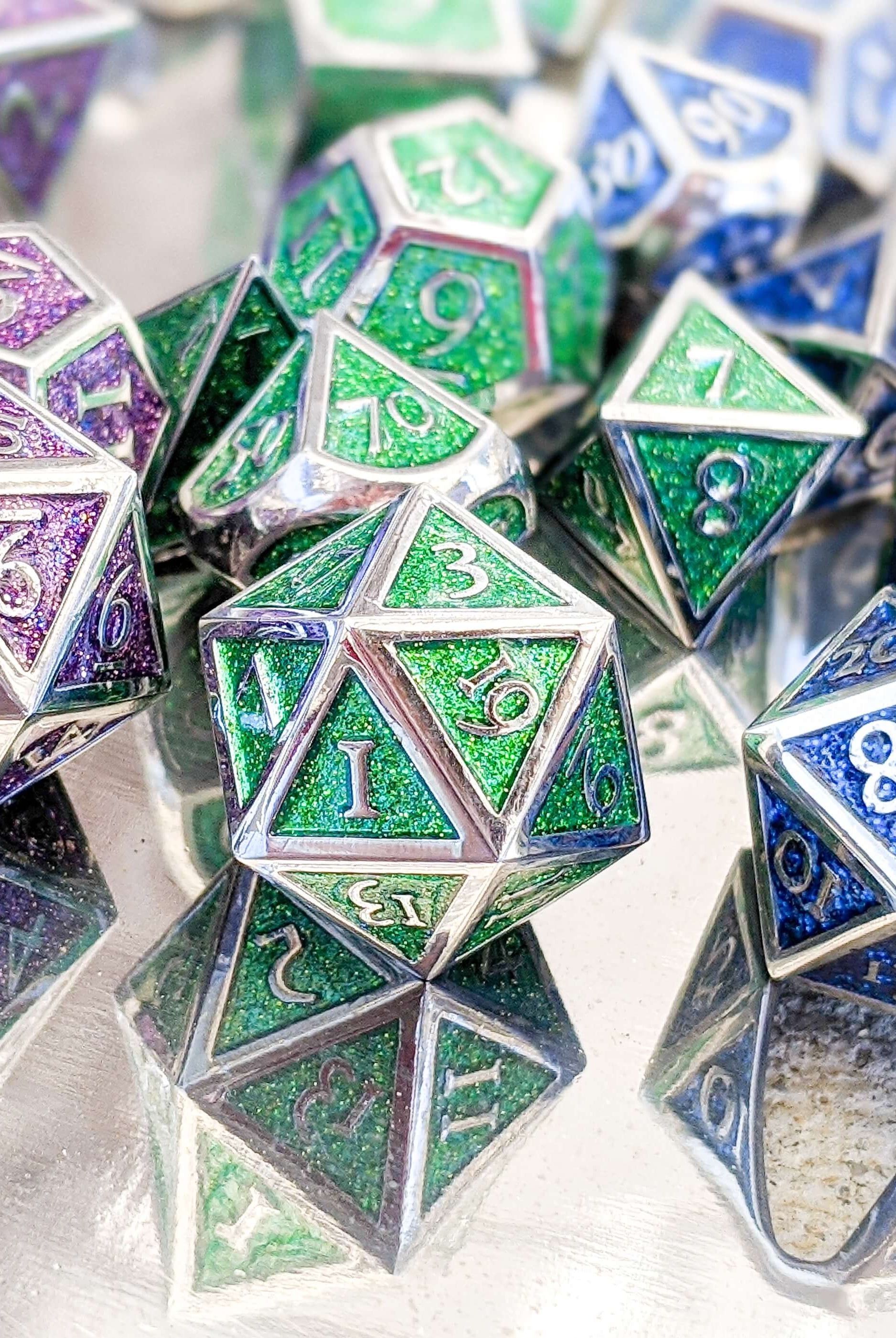 Metal Sparkle Dice