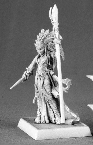 Reaper Miniatures Dark Elf Sorceress 14590
