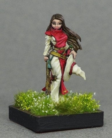Reaper Miniatures Willow Green Ivy Witch 3682