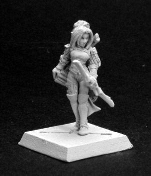 Reaper Miniatures Caerwynn Female Elf Fighter 14116