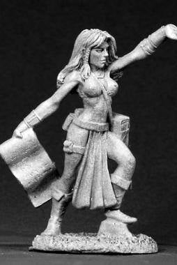 Reaper Miniatures Laurana Sorceress 2621
