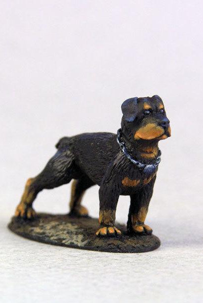 Bombshell Miniatures BOM60015 Rottweiler