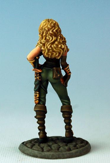 DSM7307 Female Assassin