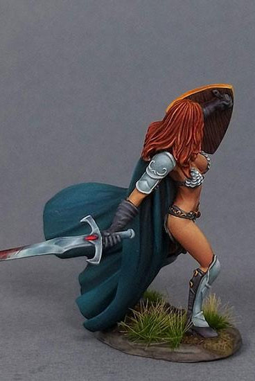 DSM7446 Female Barbarian