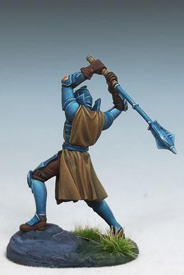 DSM7447 Male Cleric With 2 Handed Mace
