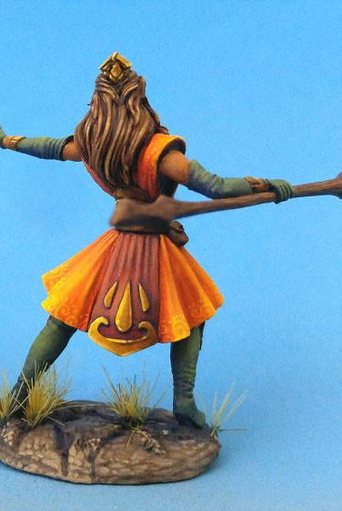 DSM7460 Female Mystic With Staff