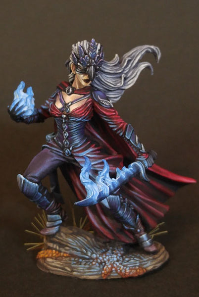 D&D Female Paladin Miniature