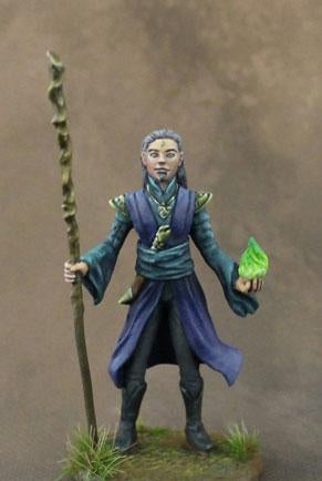 Dark Sword Miniatures (DSM7624 Male Mage With Staff)