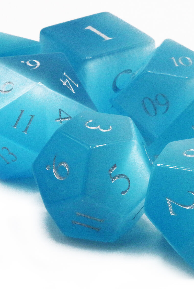 Blue Cats Eye Dice Silver Font