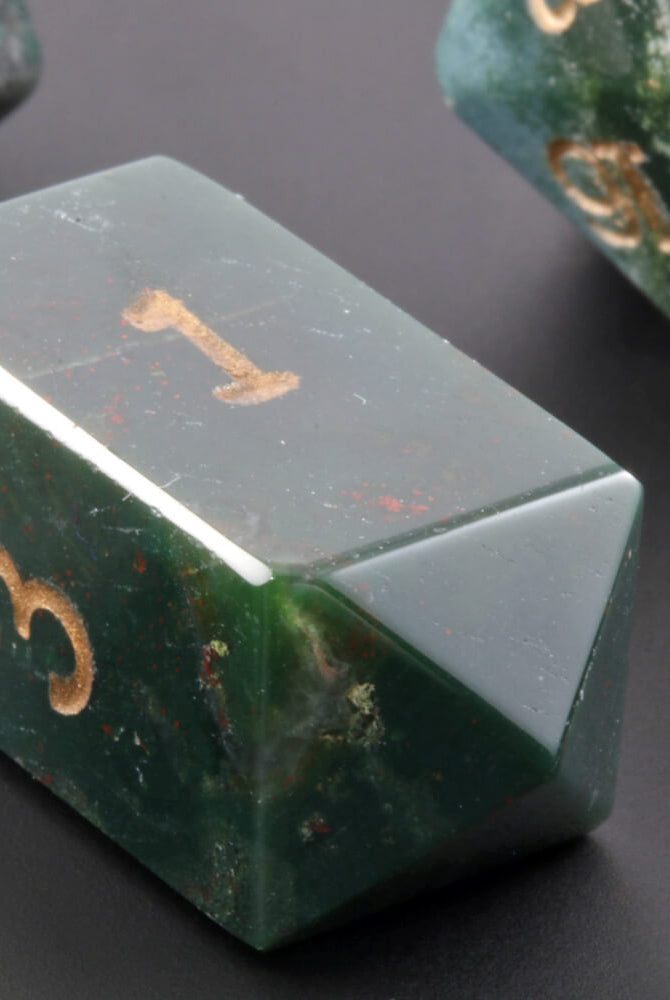 Dwarven Stone Bloodstone dice