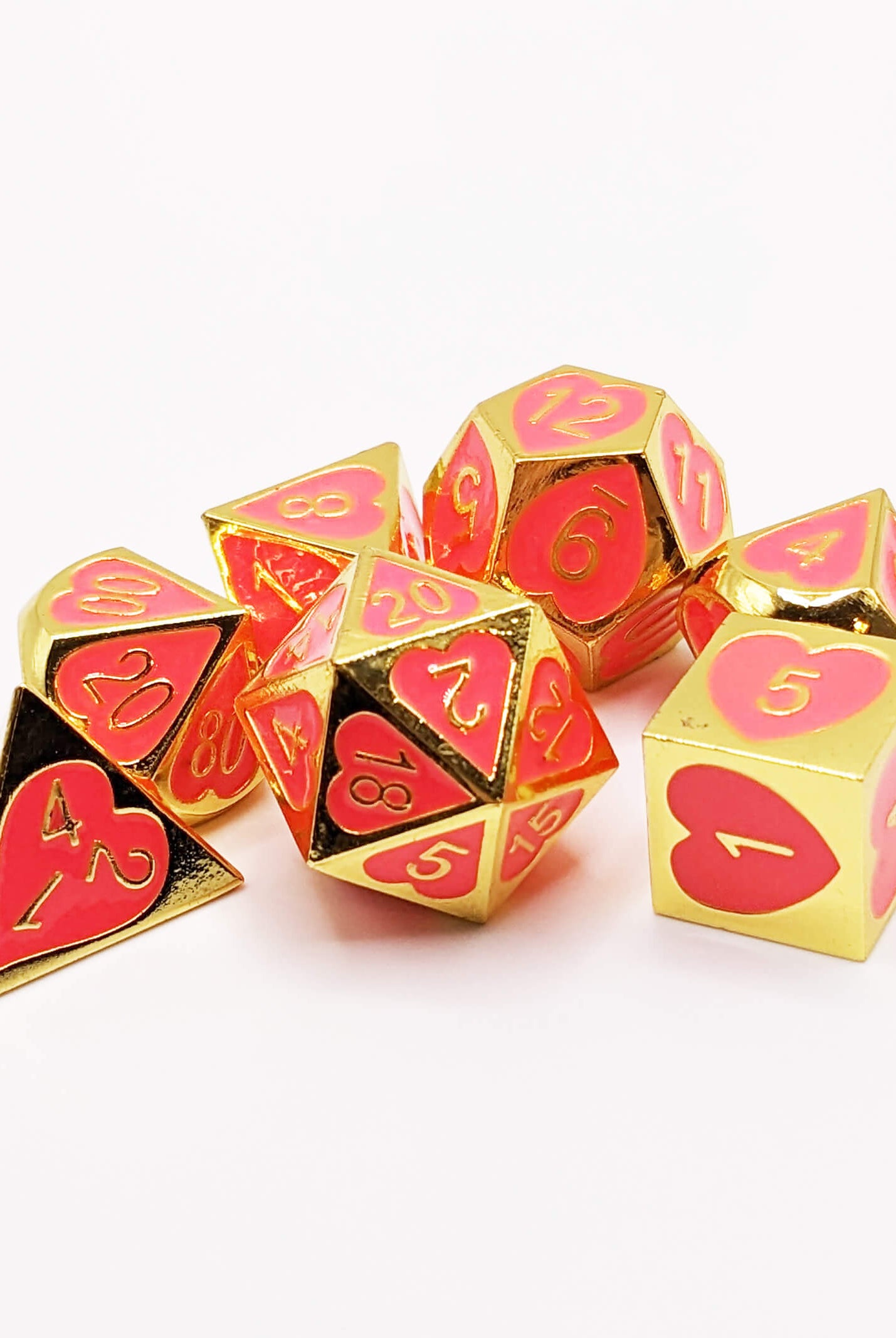 Metal gold and hot pink heart dice set