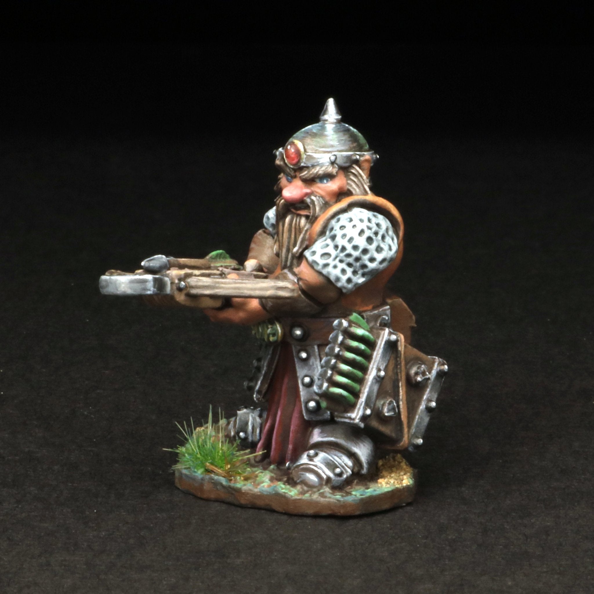 Tomb Guardians Miniatures Dwarf Crossbowman 2