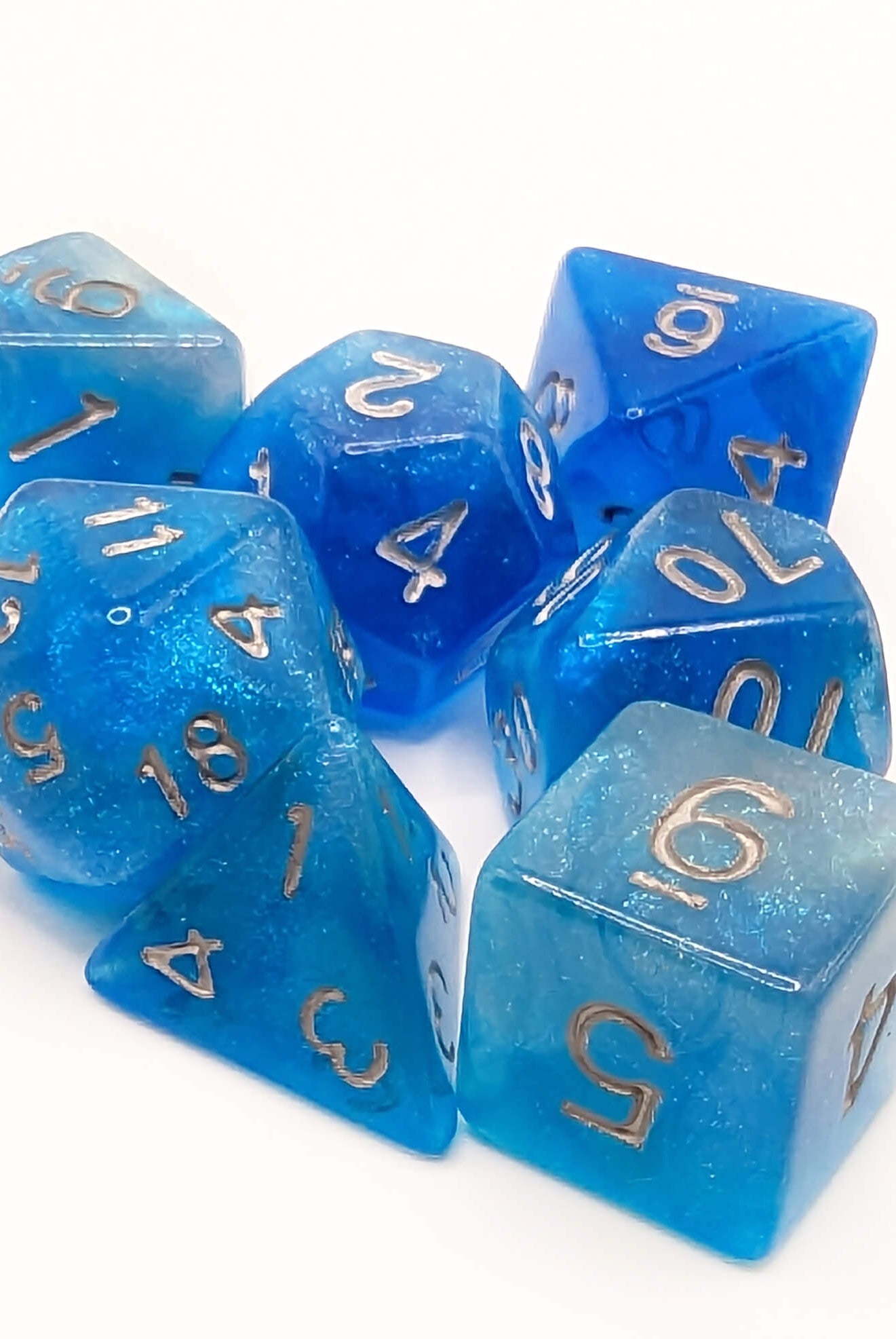 Ice Storm Iridescent dice for dnd games