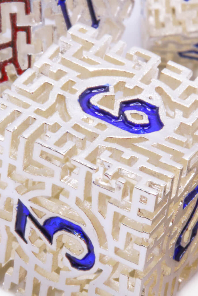 Labyrinth Hollow Dice Silver 3