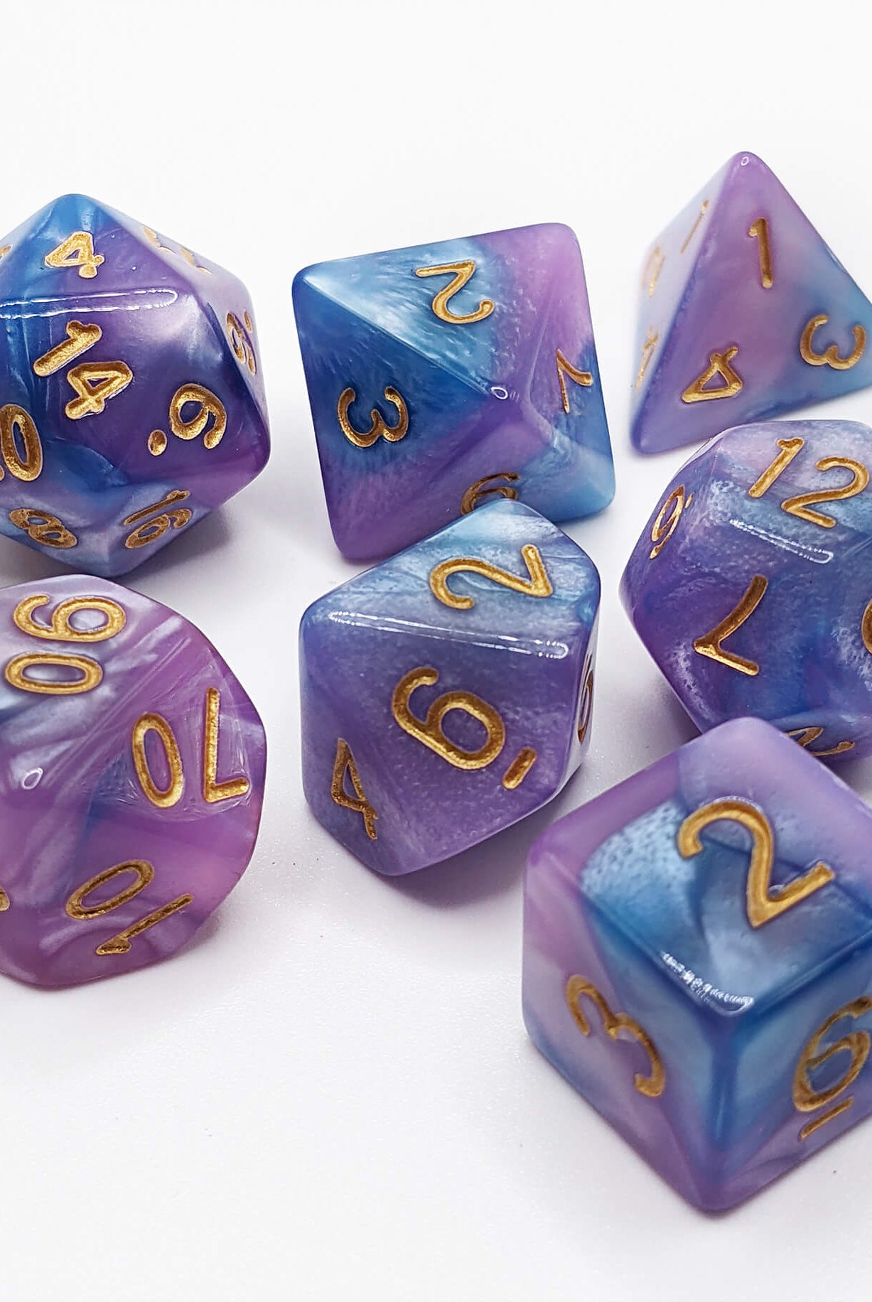 Crystal Caste Twins Dice Light Blue Pink 2