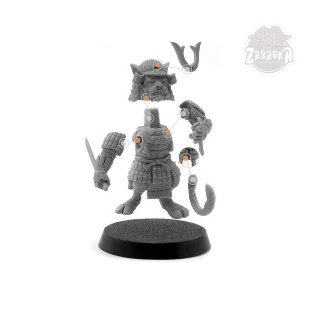 Zabavka Samurai Cat Miniature