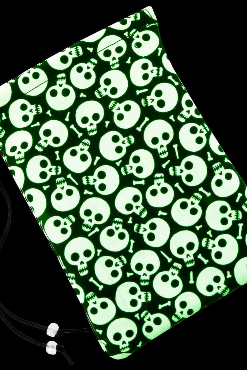 Skulls dice bag 2