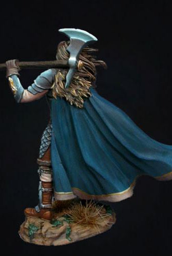 DSM7427 Male Warrior With Battle Axe
