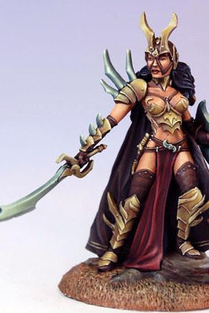 Dark Sword Miniatures DSM7508 Female Anti-Paladin