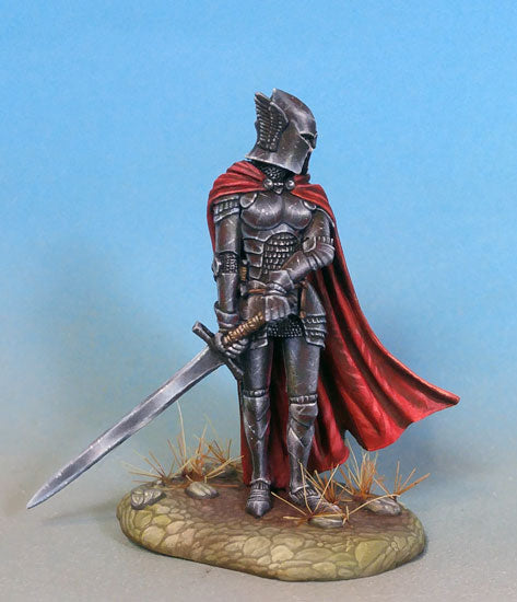 DSM7343 FEMALE PALADIN WITH GREAT SWORD