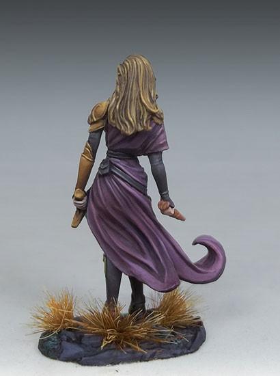 DSM7448 Female Warrior Mage