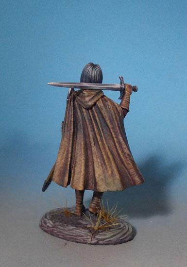 DSM7482 Female Warrior With Long Sword