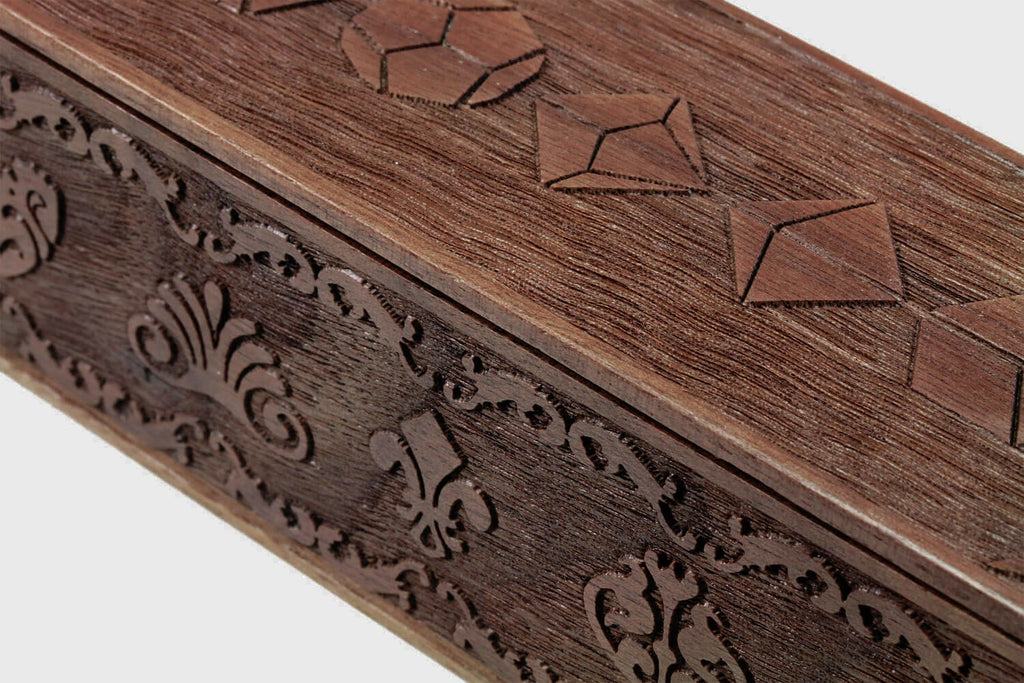 Wood dice box 2