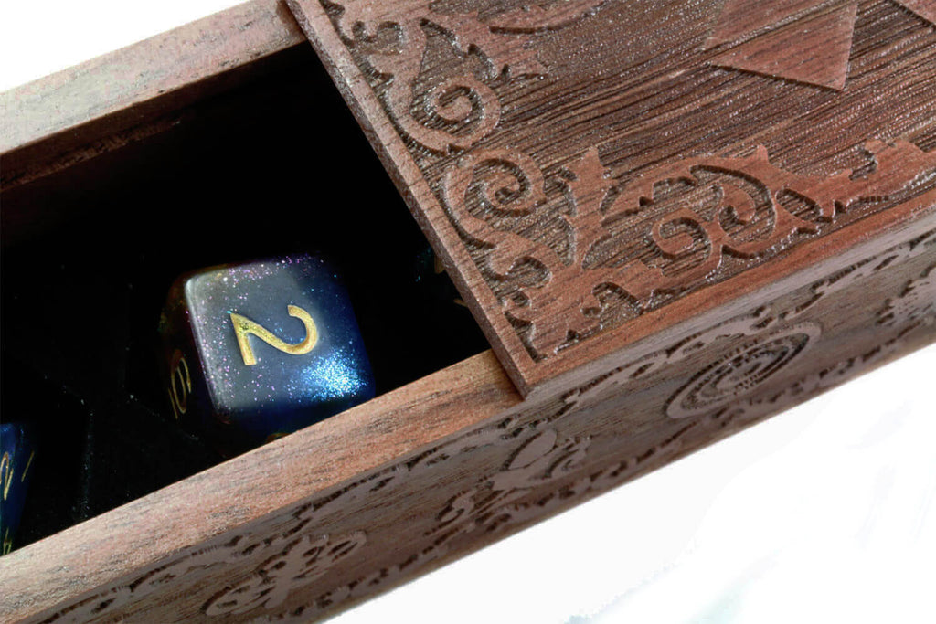 Wood dice box 4