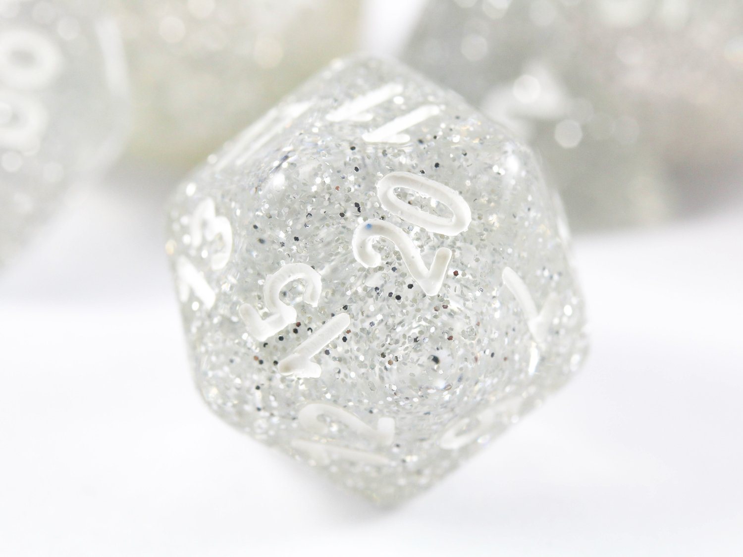 D&D d20 glitter