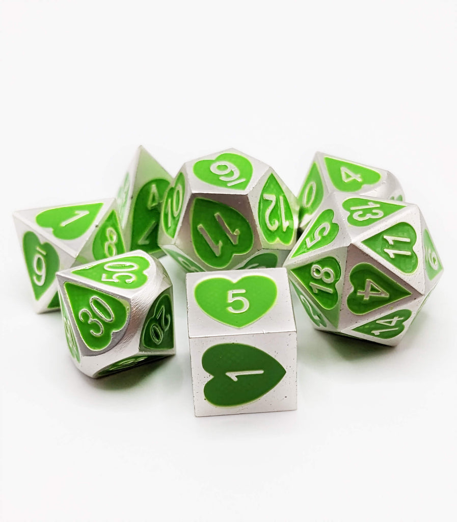 Lucky kelly green metal heart dice