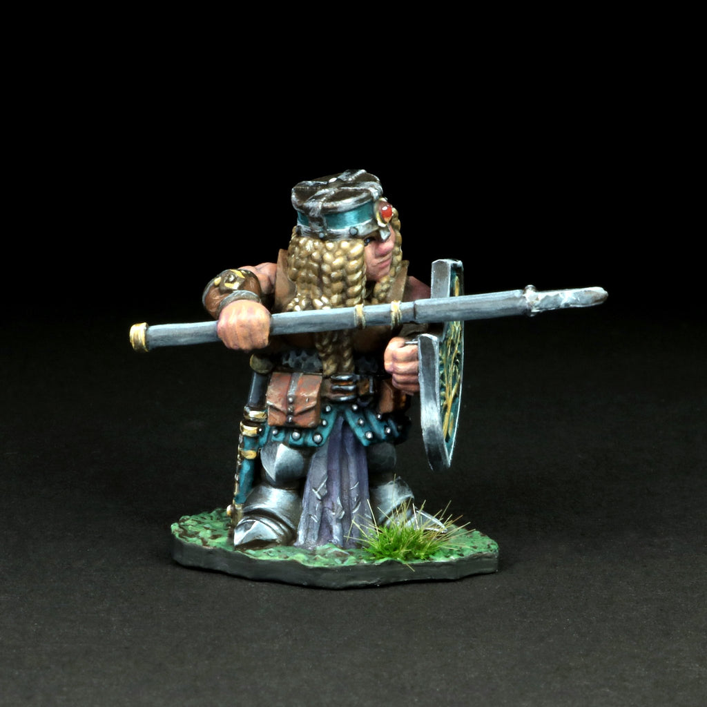 Tomb Guardians Miniatures Female Dwarf Warrior 2