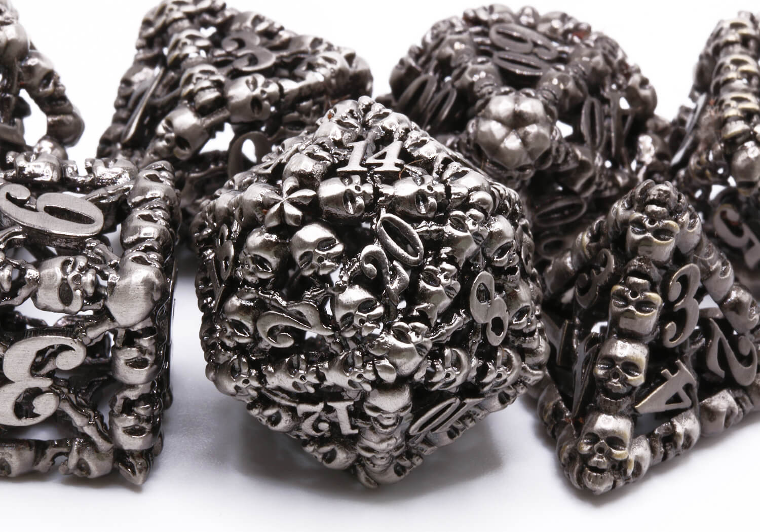 Screaming Skull Dice Silver