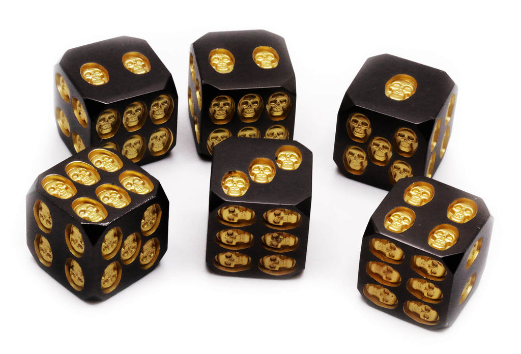 Metal Skull D6 dice black with gold 3