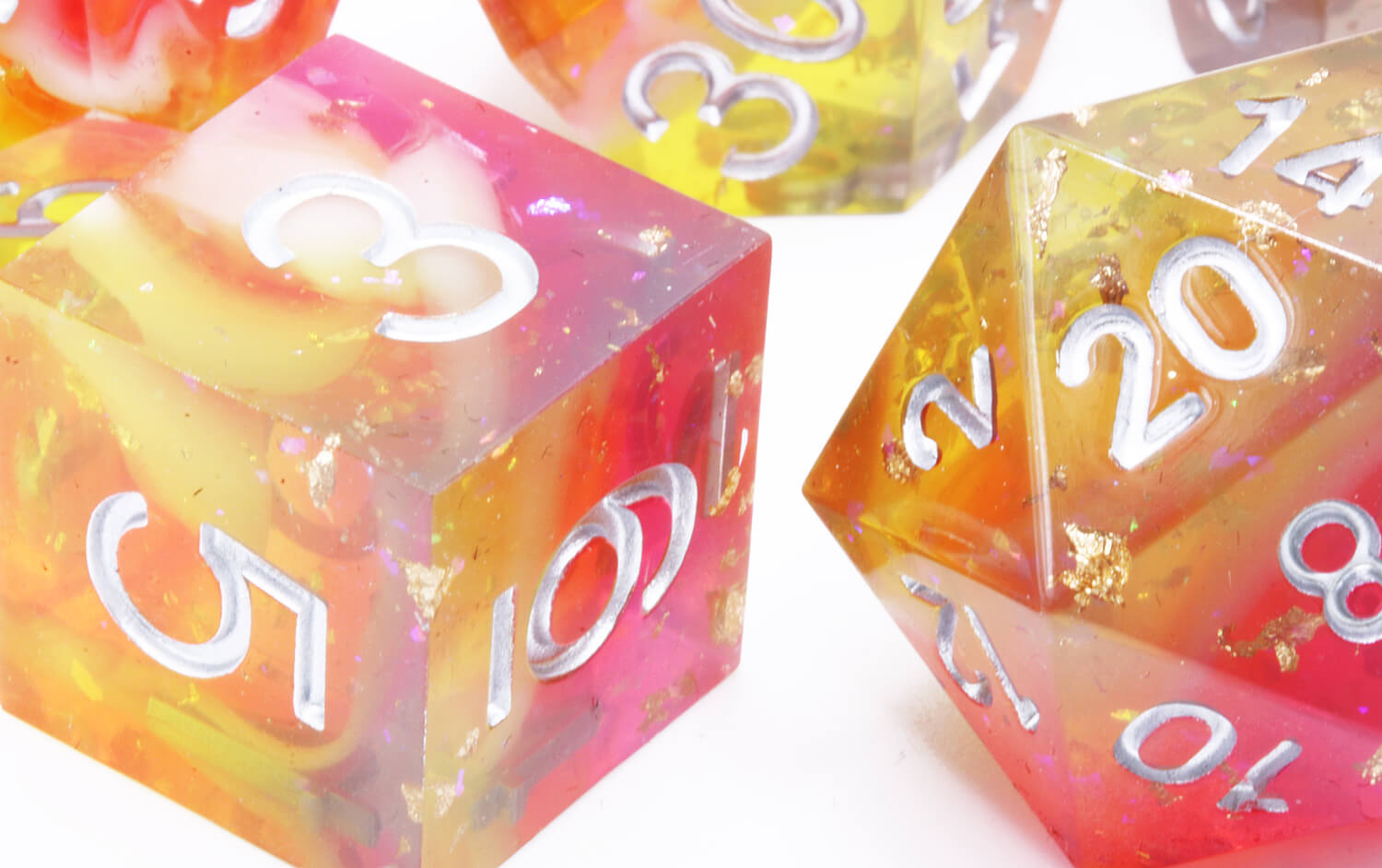 Resin dice